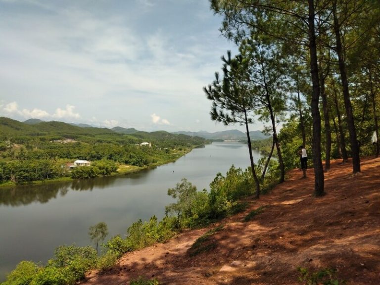 Sông Hương Huế mang vẻ đẹp thơ mộng