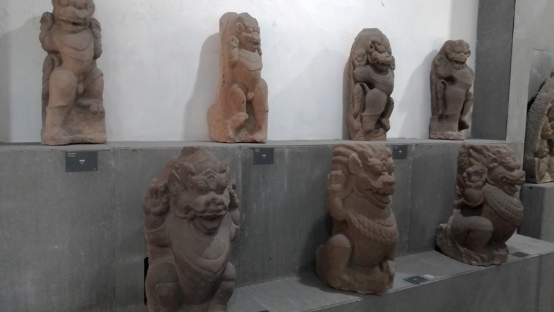Cổ vật ở bảo tàng Chăm Đà Nẵng