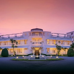 Azerai La Residence In Hue (1)